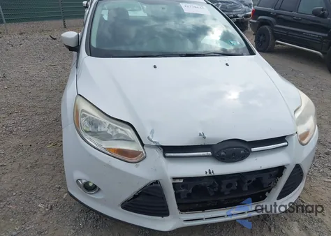 2014 Ford Focus Se from USA, damaged, VIN 1FADP3F27EL119411